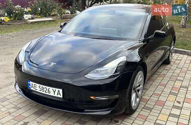 Седан Tesla Model 3 2022 в Києві