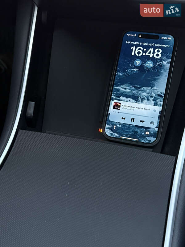 Седан Tesla Model 3 2019 в Новояворовске