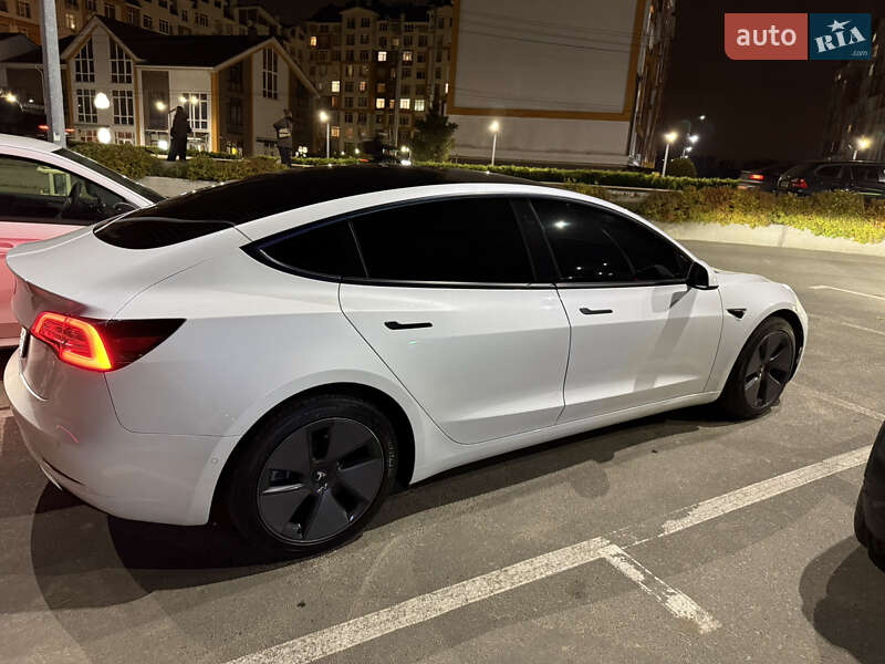 Седан Tesla Model 3 2021 в Киеве фото 2 Седан Tesla Model 3 2021 в Киеве