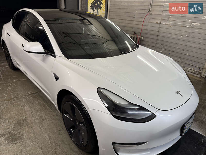 Седан Tesla Model 3 2021 в Киеве фото 10 Седан Tesla Model 3 2021 в Киеве