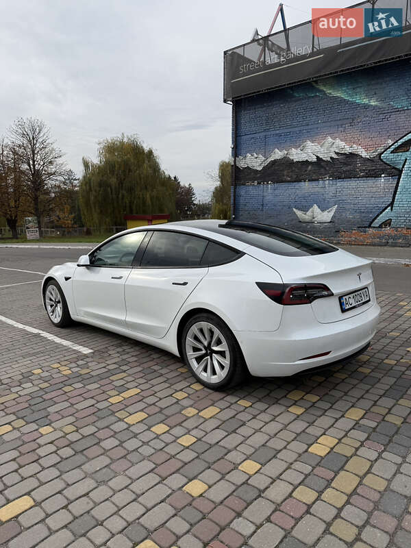 Седан Tesla Model 3 2021 в Луцьку фото 3 Седан Tesla Model 3 2021 в Луцьку
