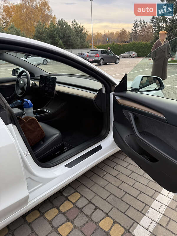 Седан Tesla Model 3 2021 в Луцьку фото 21 Седан Tesla Model 3 2021 в Луцьку