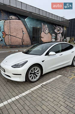 Седан Tesla Model 3 2021 в Луцке