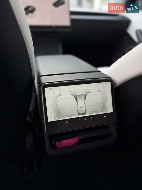 Седан Tesla Model 3 2024 в Киеве фото 20 Седан Tesla Model 3 2024 в Киеве