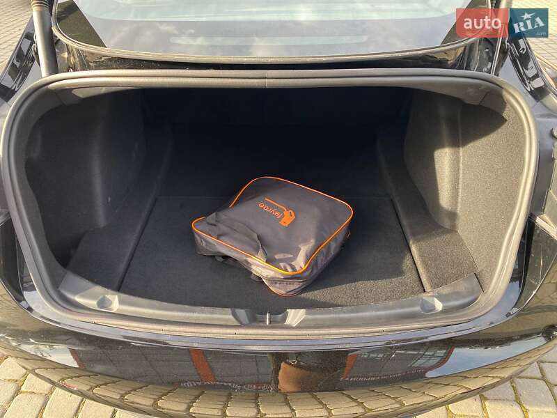 Седан Tesla Model 3 2022 в Львові фото 18 Седан Tesla Model 3 2022 в Львові