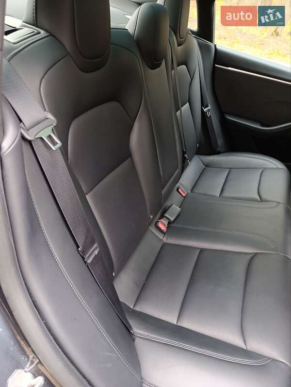 Седан Tesla Model 3 2024 в Хмельницькому фото 4 Седан Tesla Model 3 2024 в Хмельницькому