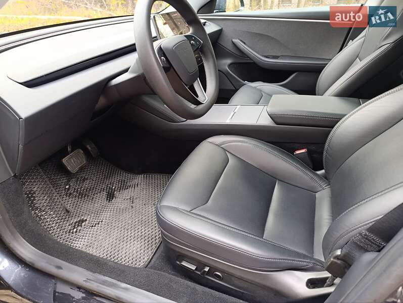 Седан Tesla Model 3 2024 в Хмельницькому фото 13 Седан Tesla Model 3 2024 в Хмельницькому