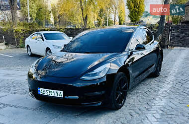 Седан Tesla Model 3 2019 в Новомосковську
