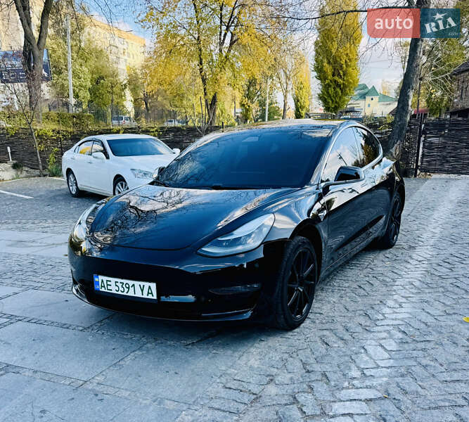 Седан Tesla Model 3 2019 в Новомосковську фото Седан Tesla Model 3 2019 в Новомосковську