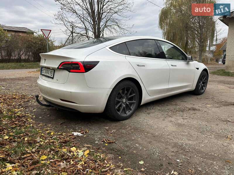 Седан Tesla Model 3 2019 в Львове фото 5 Седан Tesla Model 3 2019 в Львове