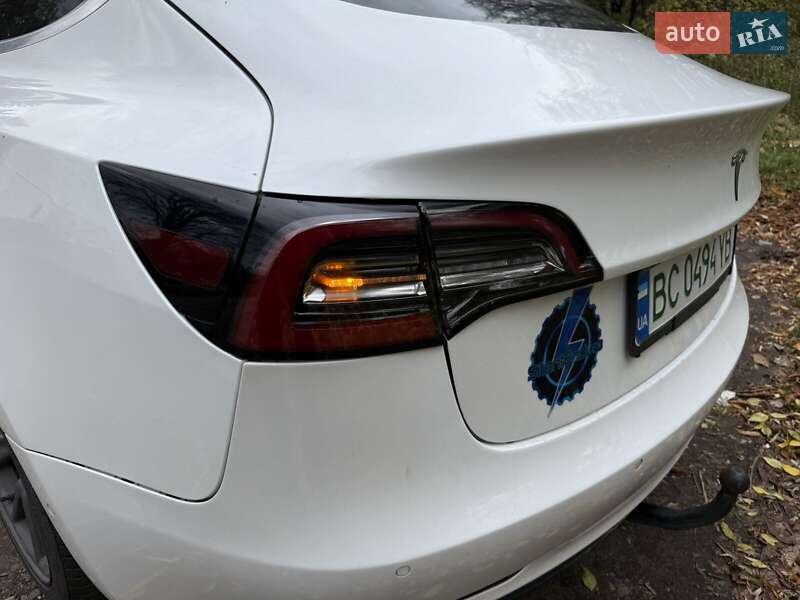 Седан Tesla Model 3 2019 в Львове фото 11 Седан Tesla Model 3 2019 в Львове