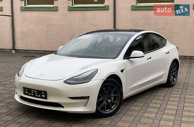 Седан Tesla Model 3 2021 в Стрые