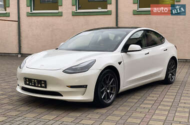 Седан Tesla Model 3 2021 в Стрые