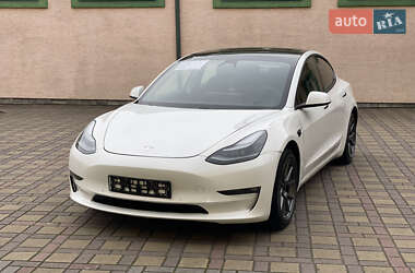 Седан Tesla Model 3 2021 в Стрые