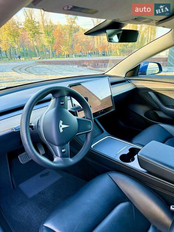 Седан Tesla Model 3 2023 в Киеве фото 12 Седан Tesla Model 3 2023 в Киеве