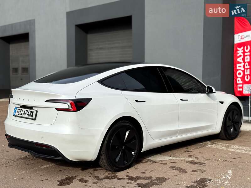 Седан Tesla Model 3 2024 в Києві фото 10 Седан Tesla Model 3 2024 в Києві