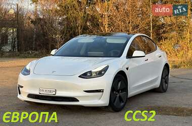 Седан Tesla Model 3 2021 в Трускавці