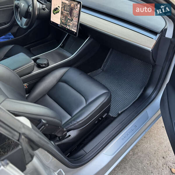 Седан Tesla Model 3 2018 в Києві фото 14 Седан Tesla Model 3 2018 в Києві