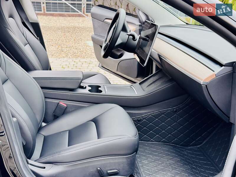 Седан Tesla Model 3 2022 в Стрые фото 32 Седан Tesla Model 3 2022 в Стрые