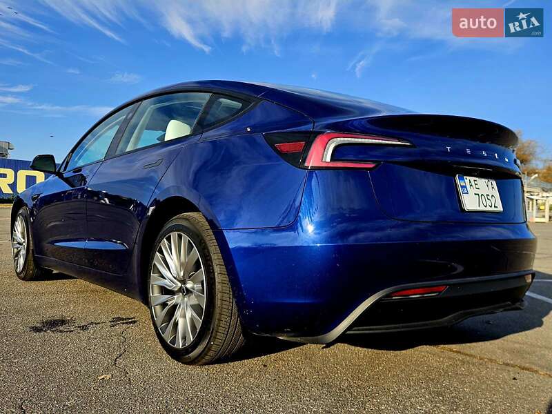 Седан Tesla Model 3 2024 в Днепре фото 5 Седан Tesla Model 3 2024 в Днепре