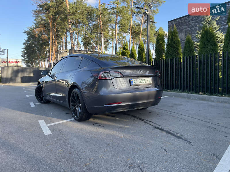 Седан Tesla Model 3 2021 в Киеве фото 4 Седан Tesla Model 3 2021 в Киеве