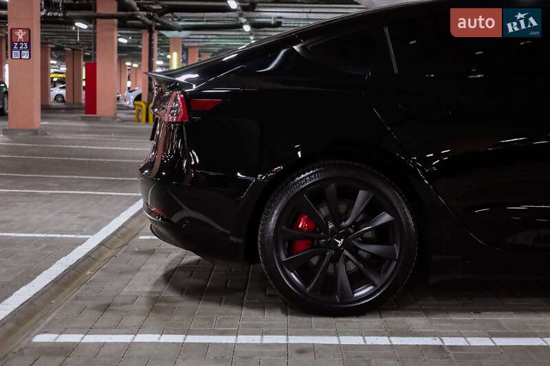 Седан Tesla Model 3 2023 в Киеве фото 6 Седан Tesla Model 3 2023 в Киеве