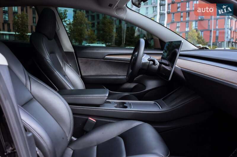 Седан Tesla Model 3 2023 в Киеве фото 21 Седан Tesla Model 3 2023 в Киеве