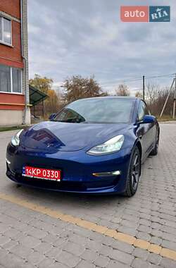 Седан Tesla Model 3 2021 в Теребовлі