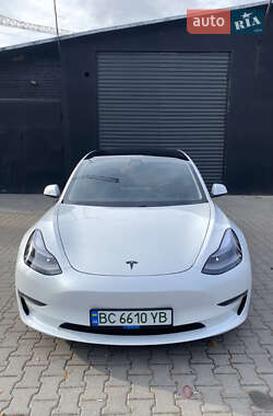 Седан Tesla Model 3 2020 в Львові