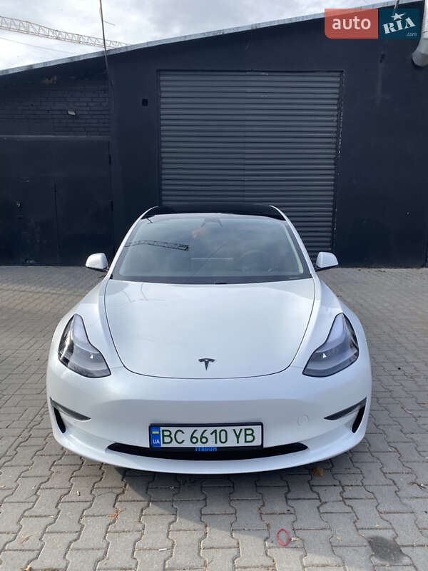 Седан Tesla Model 3 2020 в Львове фото Седан Tesla Model 3 2020 в Львове