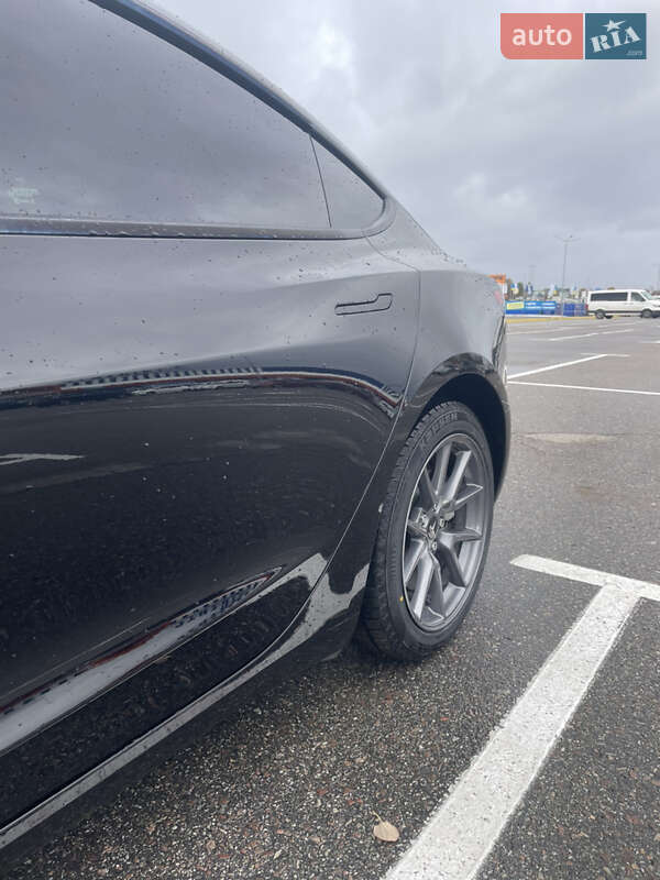 Седан Tesla Model 3 2023 в Львове фото 12 Седан Tesla Model 3 2023 в Львове