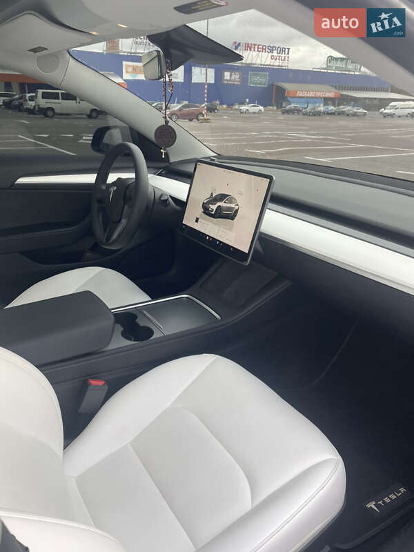 Седан Tesla Model 3 2023 в Львове фото 30 Седан Tesla Model 3 2023 в Львове