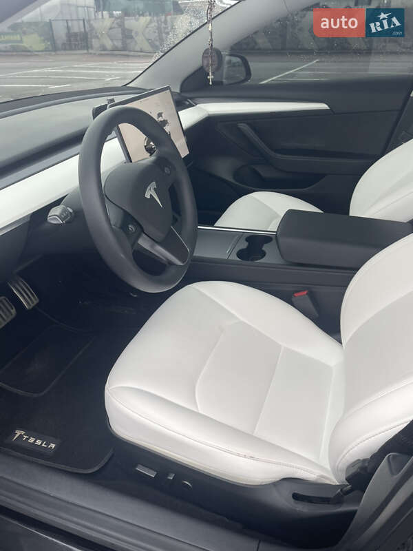 Седан Tesla Model 3 2023 в Львове фото 43 Седан Tesla Model 3 2023 в Львове
