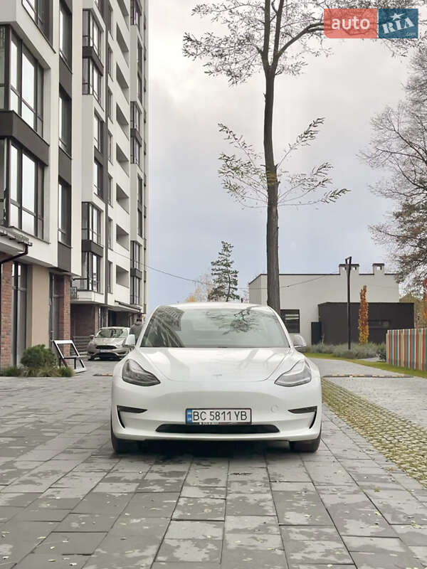 Tesla Model 3 2020 Tesla Model 3 2020