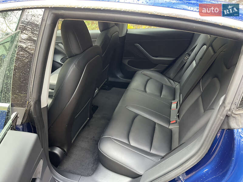 Седан Tesla Model 3 2020 в Киеве фото 10 Седан Tesla Model 3 2020 в Киеве