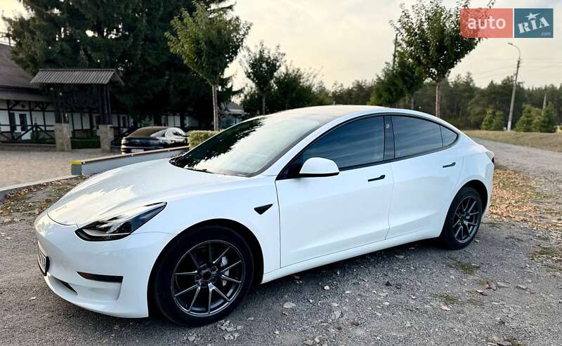 Седан Tesla Model 3 2022 в Черкасах фото 7 Седан Tesla Model 3 2022 в Черкасах