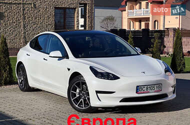 Седан Tesla Model 3 2022 в Стрые