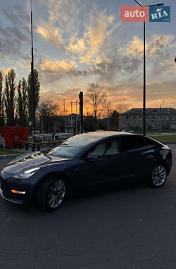 Седан Tesla Model 3 2020 в Харькове