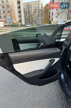Седан Tesla Model 3 2020 в Харькове