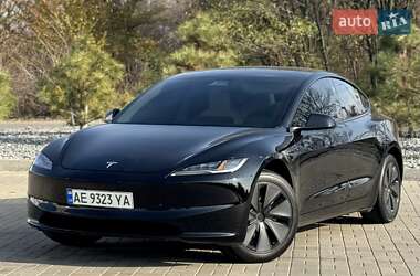Седан Tesla Model 3 2024 в Днепре