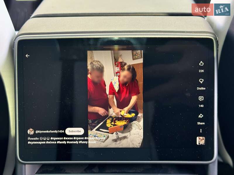 Седан Tesla Model 3 2024 в Днепре