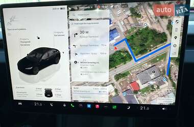 Седан Tesla Model 3 2024 в Днепре