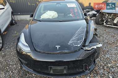 Седан Tesla Model 3 2018 в Львове