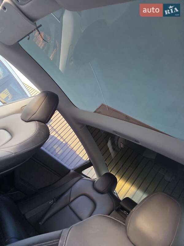 Седан Tesla Model 3 2018 в Львове фото 24 Седан Tesla Model 3 2018 в Львове