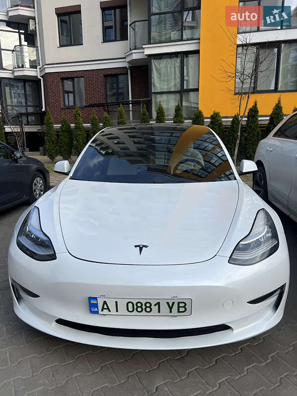 Tesla Model 3 2019