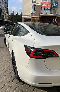 Седан Tesla Model 3 2019 в Буче