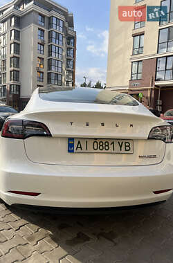 Седан Tesla Model 3 2019 в Буче