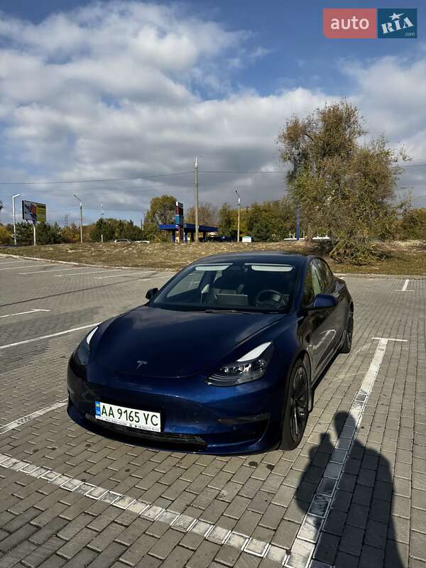 Седан Tesla Model 3 2022 в Запорожье