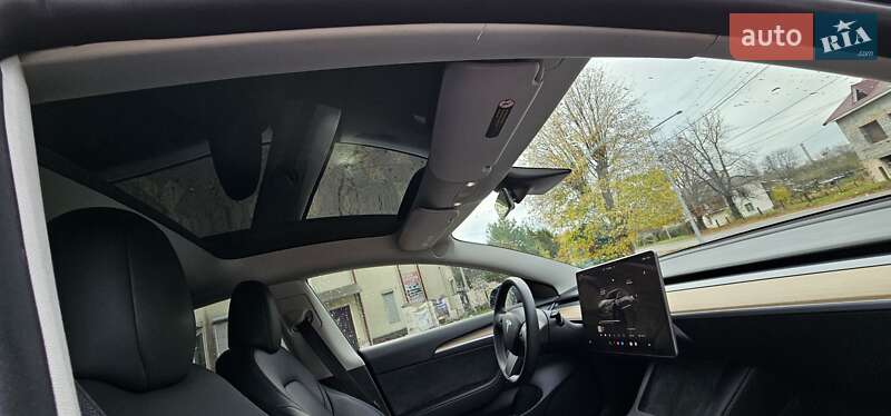 Седан Tesla Model 3 2023 в Львове фото 45 Седан Tesla Model 3 2023 в Львове