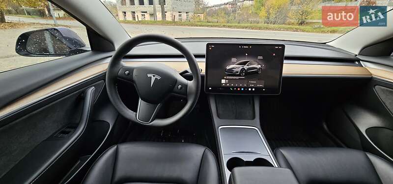 Седан Tesla Model 3 2023 в Львове фото 36 Седан Tesla Model 3 2023 в Львове